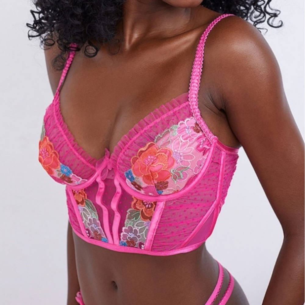 NWOT for love and lemons pink bustier size XL